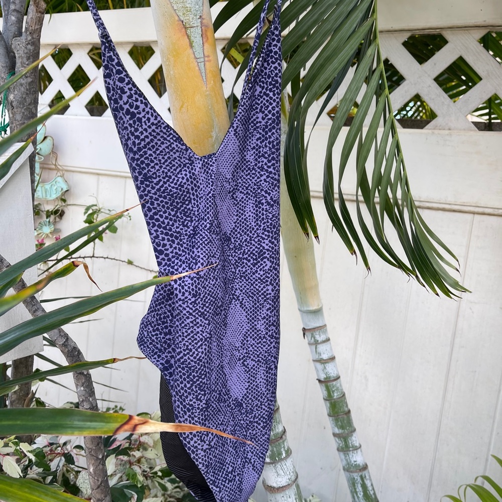 Acacia Grey Full Piece